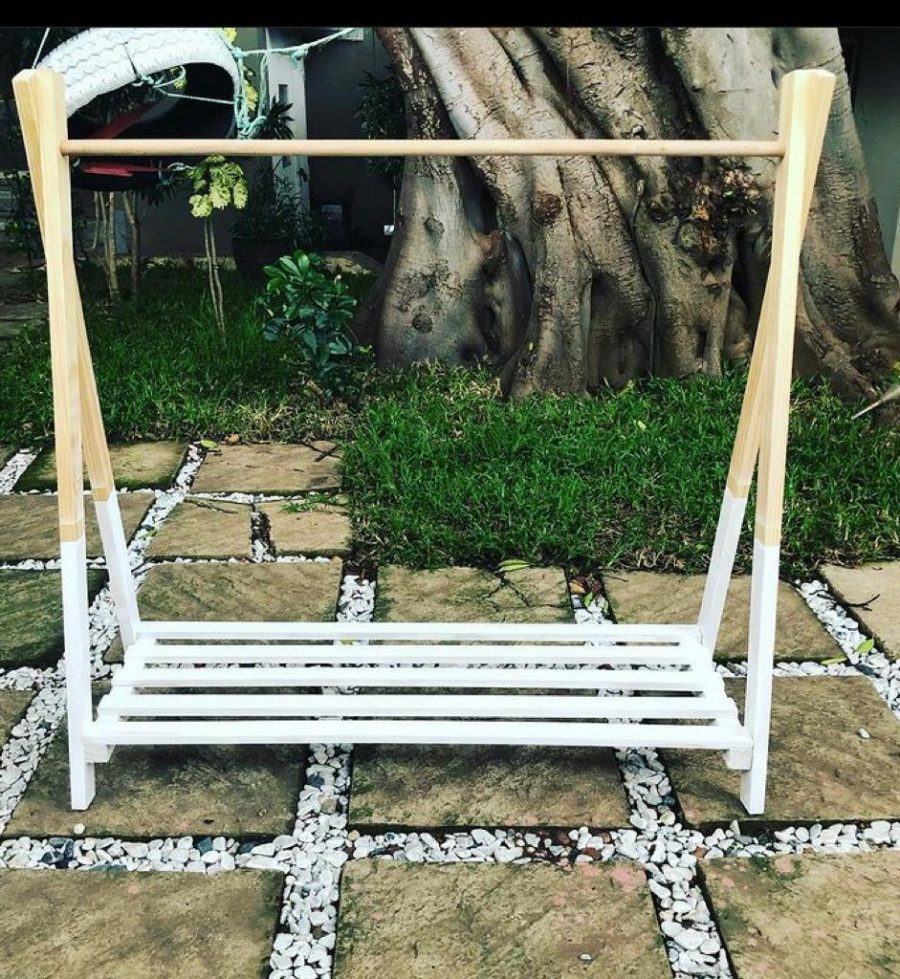 clothing rack 1